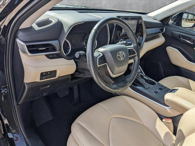 used 2023 Toyota Highlander car, priced at $34,474