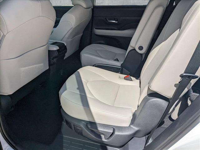 new 2025 Toyota Grand Highlander car, priced at $48,401
