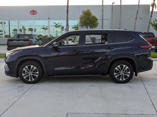 used 2021 Toyota Highlander car, priced at $32,485