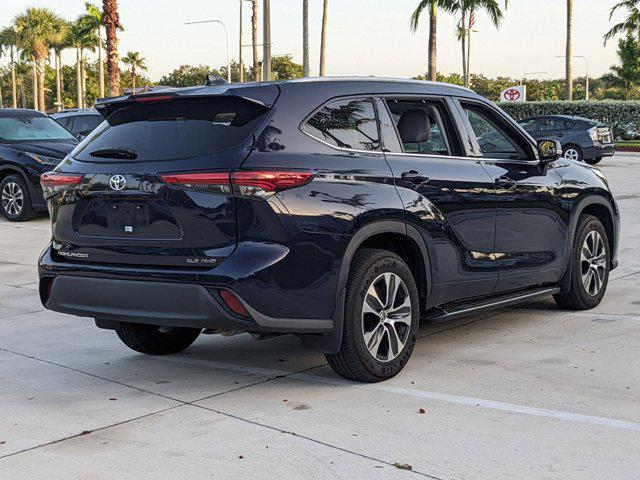 used 2021 Toyota Highlander car, priced at $32,485