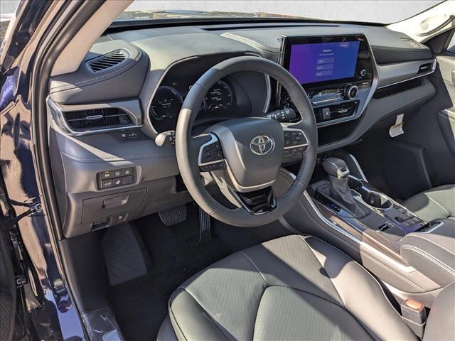 new 2025 Toyota Highlander Hybrid car, priced at $55,423