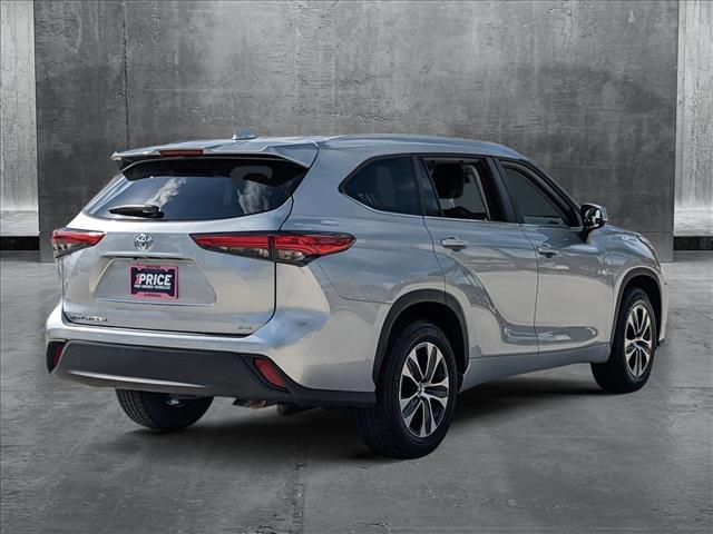 used 2023 Toyota Highlander car, priced at $34,496