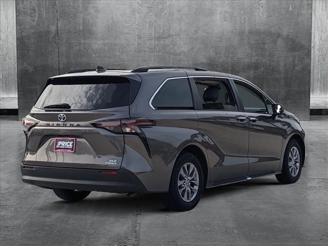 used 2023 Toyota Sienna car, priced at $39,949