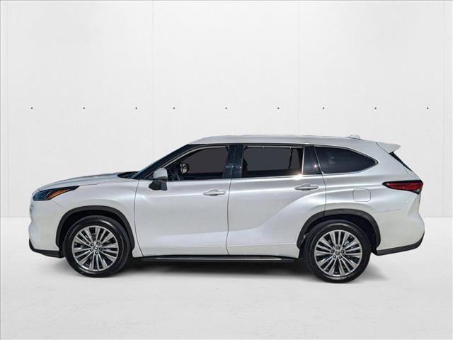 used 2023 Toyota Highlander car, priced at $42,996