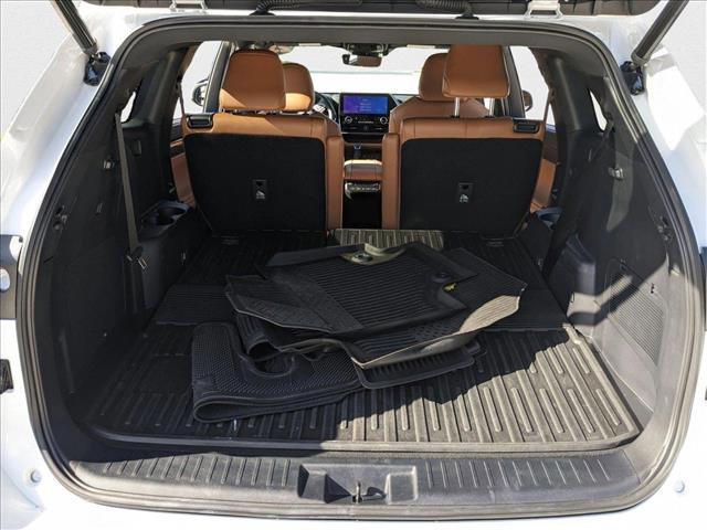 used 2023 Toyota Highlander car, priced at $42,996