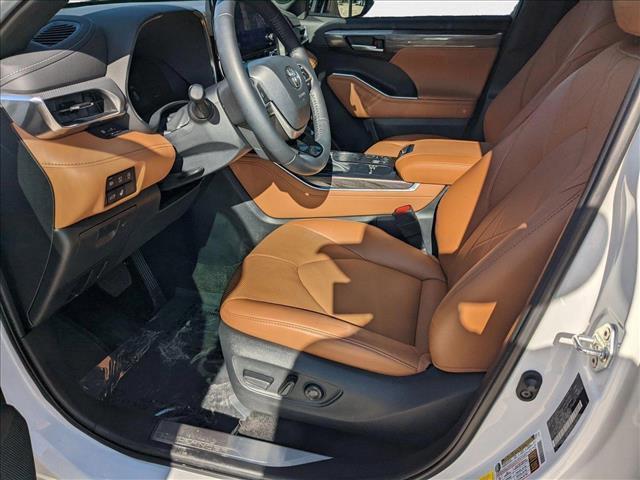 used 2023 Toyota Highlander car, priced at $42,996