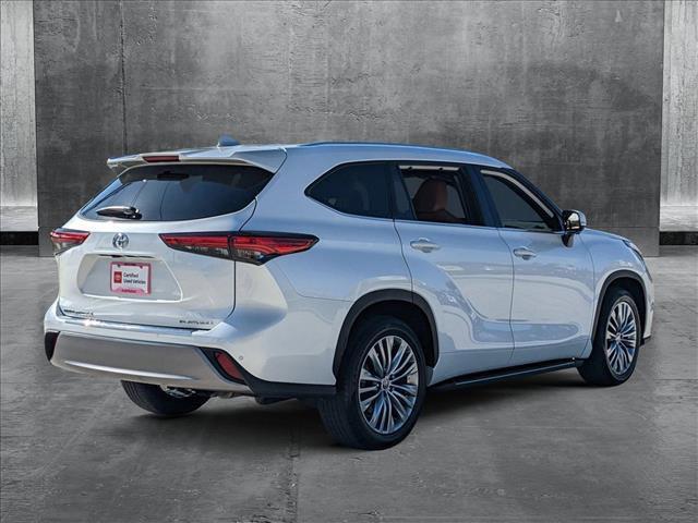 used 2023 Toyota Highlander car, priced at $42,996