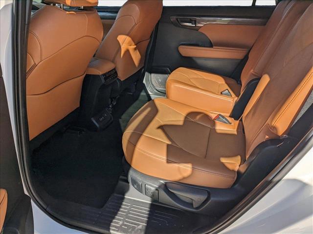 used 2023 Toyota Highlander car, priced at $42,996