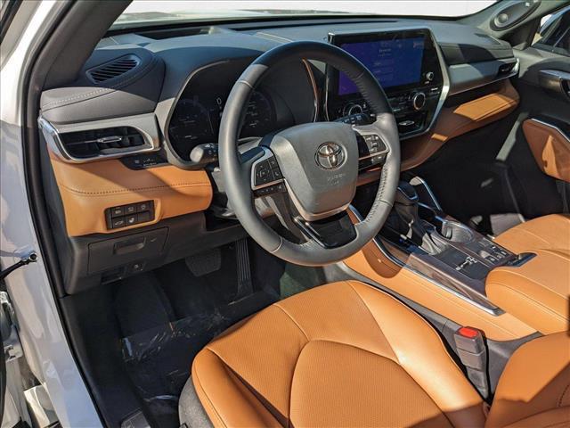 used 2023 Toyota Highlander car, priced at $42,996