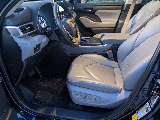 used 2023 Toyota Highlander car, priced at $35,996