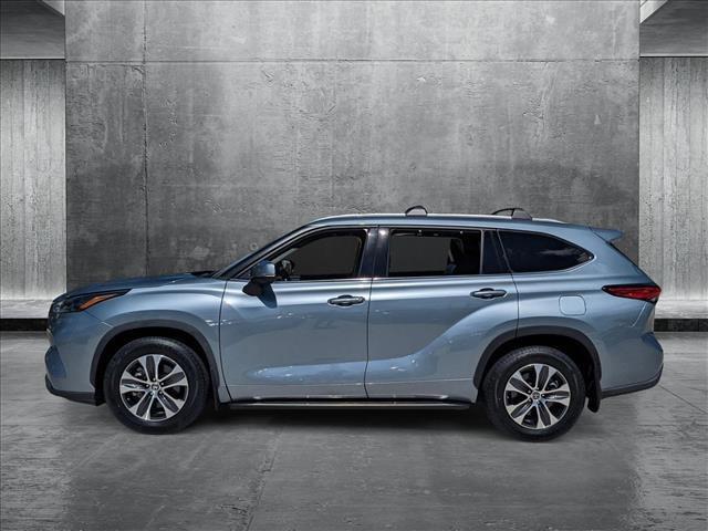 used 2022 Toyota Highlander car, priced at $36,945