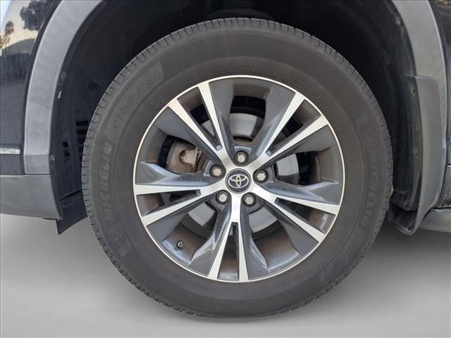 used 2016 Toyota Highlander car, priced at $18,496