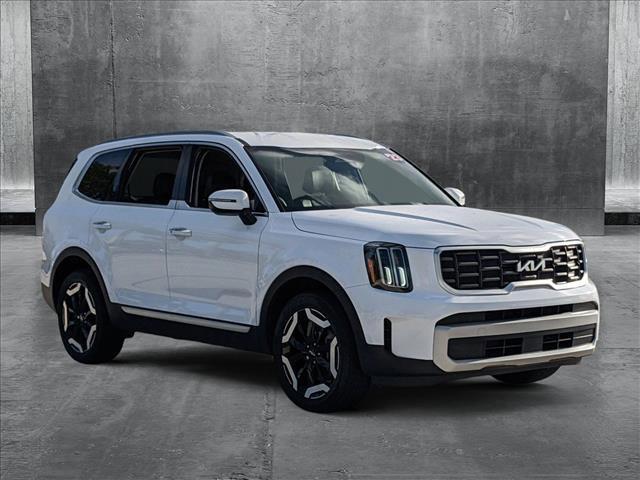 used 2023 Kia Telluride car, priced at $32,081