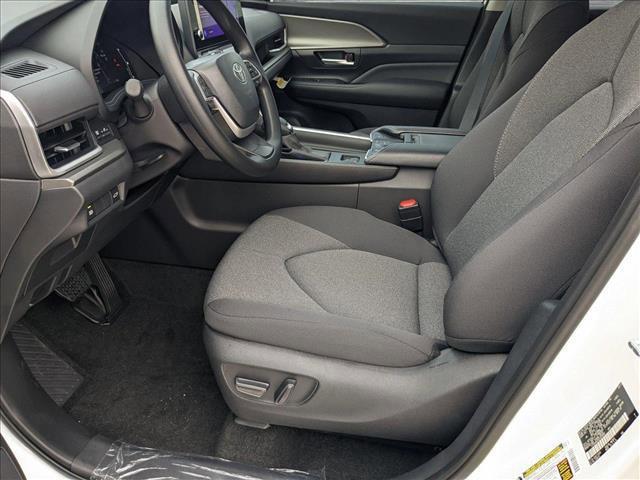 new 2025 Toyota Highlander car, priced at $44,432