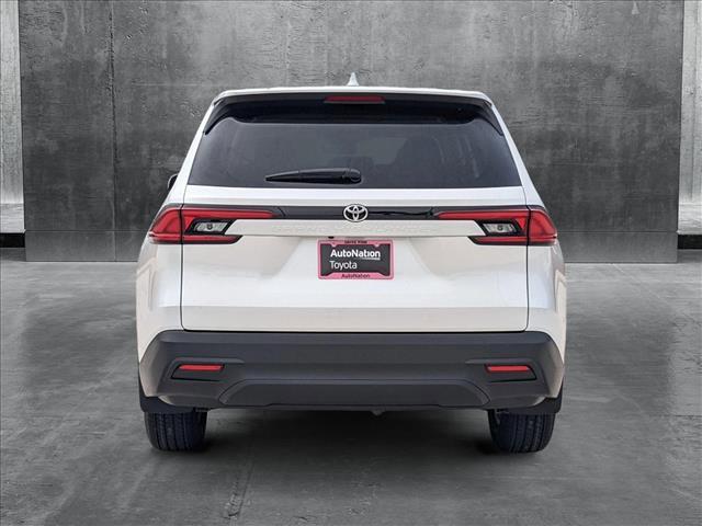 new 2025 Toyota Highlander car, priced at $44,432