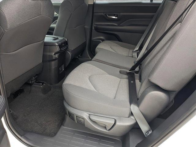 new 2025 Toyota Highlander car, priced at $44,432