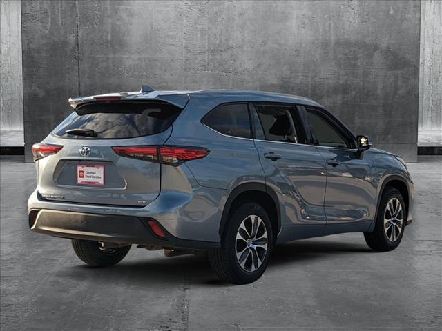used 2022 Toyota Highlander car, priced at $34,985