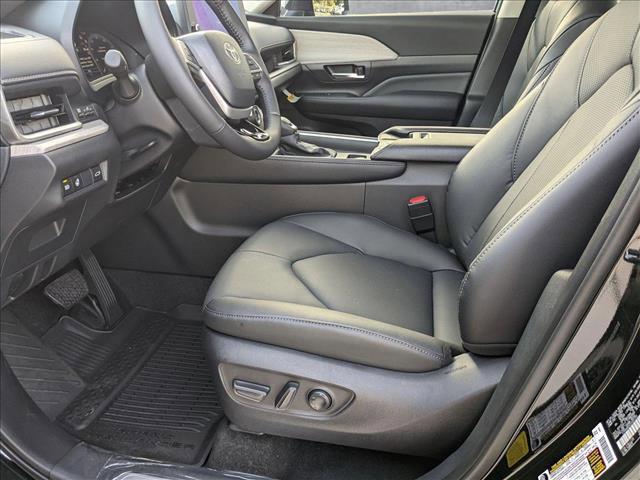new 2025 Toyota Grand Highlander car, priced at $55,504
