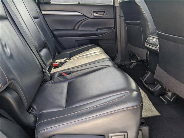 used 2018 Toyota Highlander car, priced at $22,911