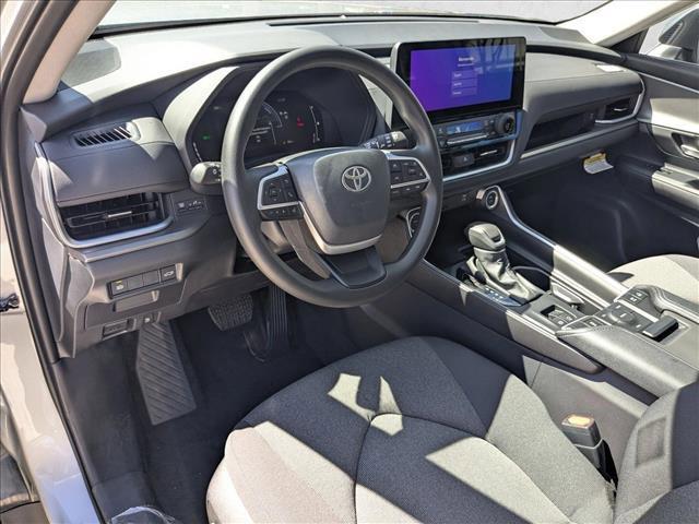 new 2026 Toyota Highlander Hybrid car, priced at $47,558
