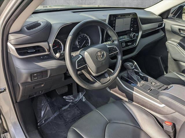 used 2022 Toyota Highlander car, priced at $32,796