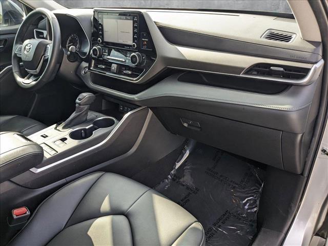 used 2022 Toyota Highlander car, priced at $32,796