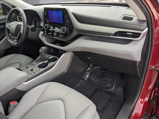 used 2023 Toyota Highlander car, priced at $37,600