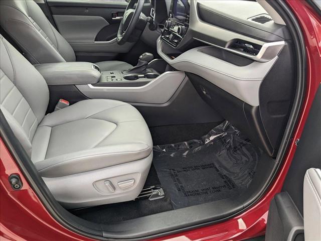 used 2023 Toyota Highlander car, priced at $37,600