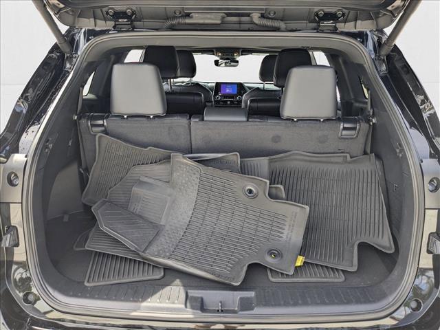 used 2024 Toyota Highlander car, priced at $35,995