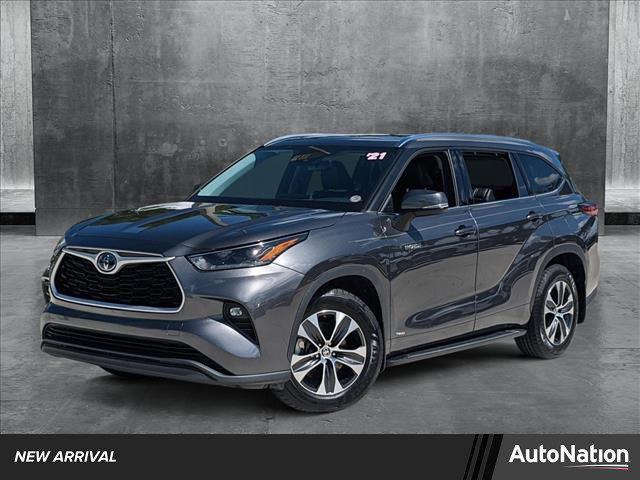 used 2021 Toyota Highlander Hybrid car, priced at $37,403