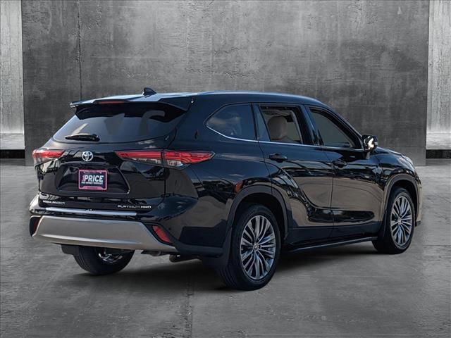 used 2022 Toyota Highlander car, priced at $36,921