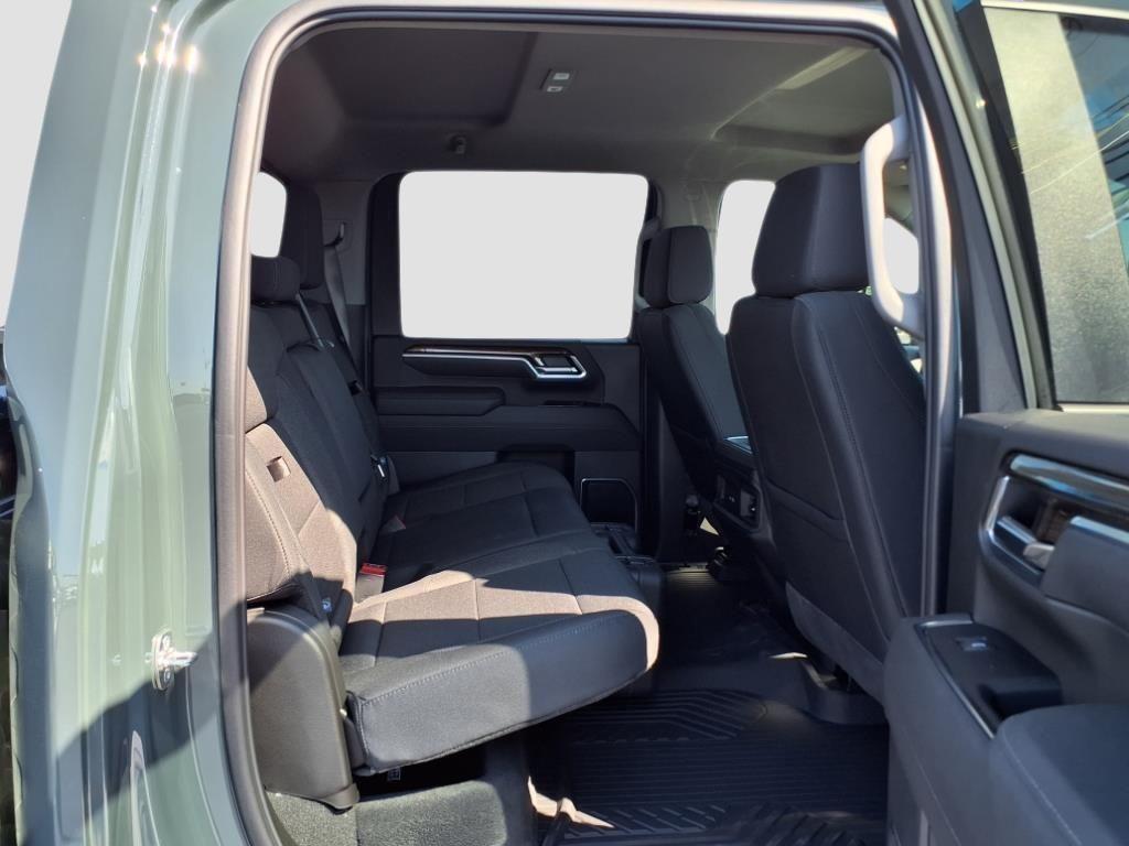 new 2025 Chevrolet Silverado 2500 car, priced at $76,264