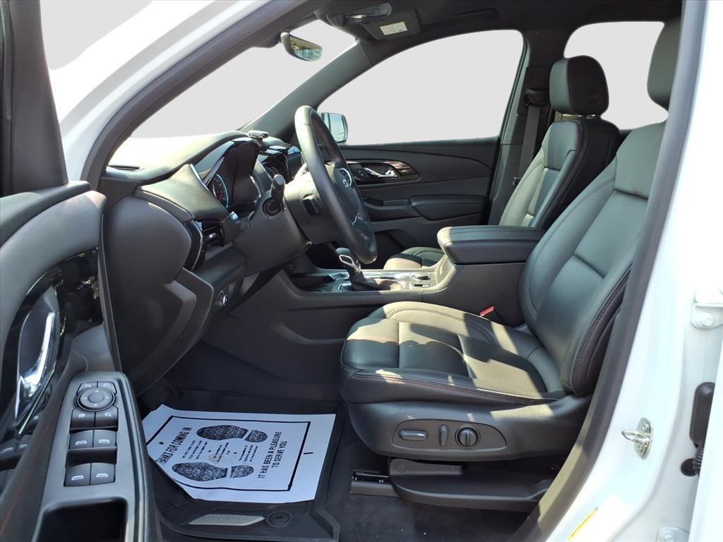 used 2023 Chevrolet Traverse car, priced at $36,658