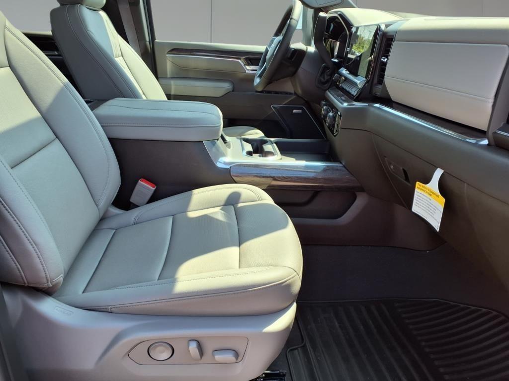new 2025 Chevrolet Silverado 3500 car, priced at $85,090