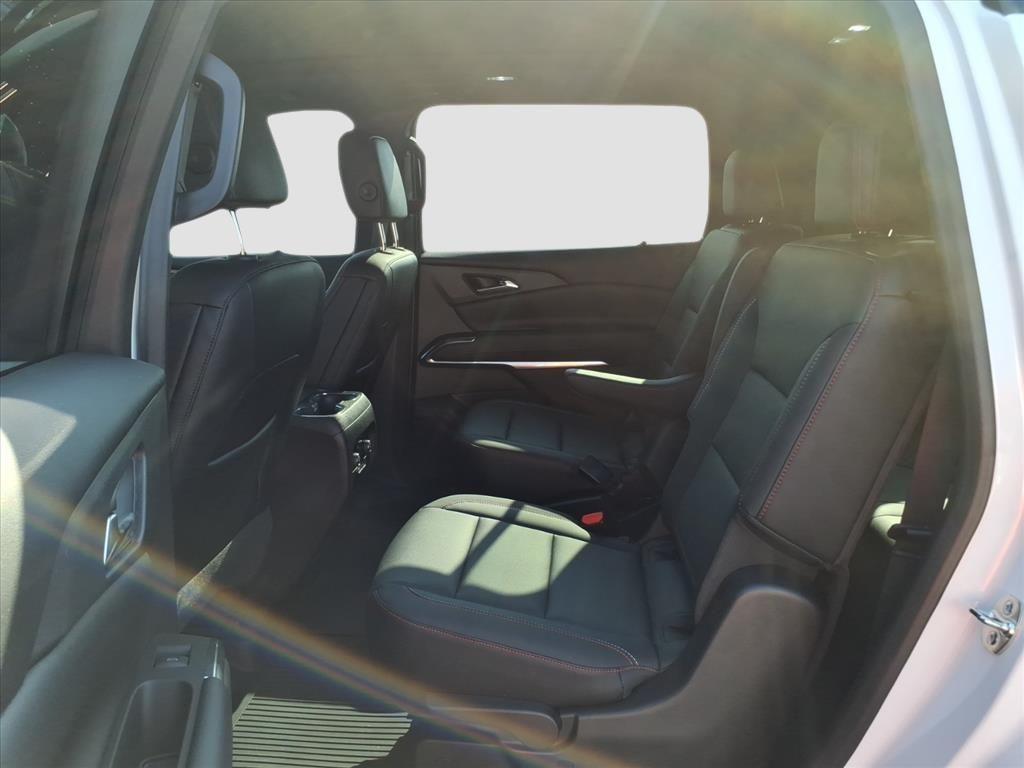 used 2025 Chevrolet Traverse car, priced at $53,526