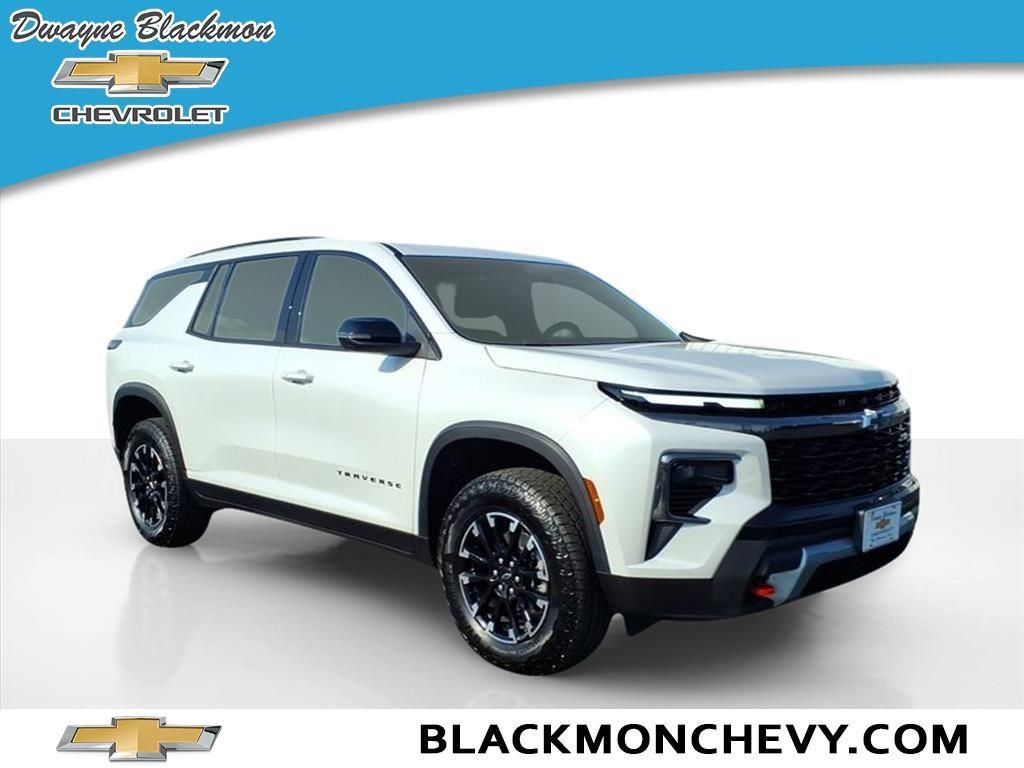 used 2025 Chevrolet Traverse car, priced at $54,118