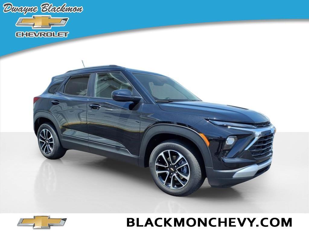 new 2025 Chevrolet TrailBlazer car, priced at $29,320