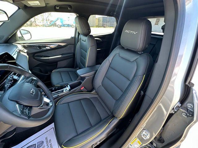 new 2025 Chevrolet TrailBlazer car, priced at $33,680