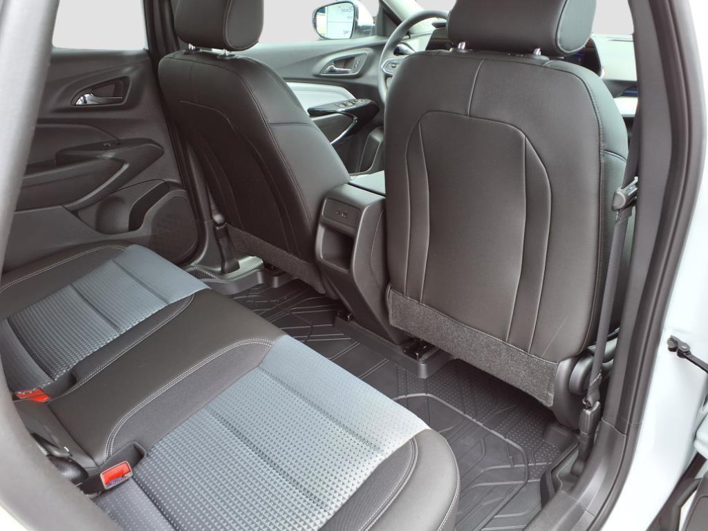 new 2025 Chevrolet Trax car, priced at $25,795