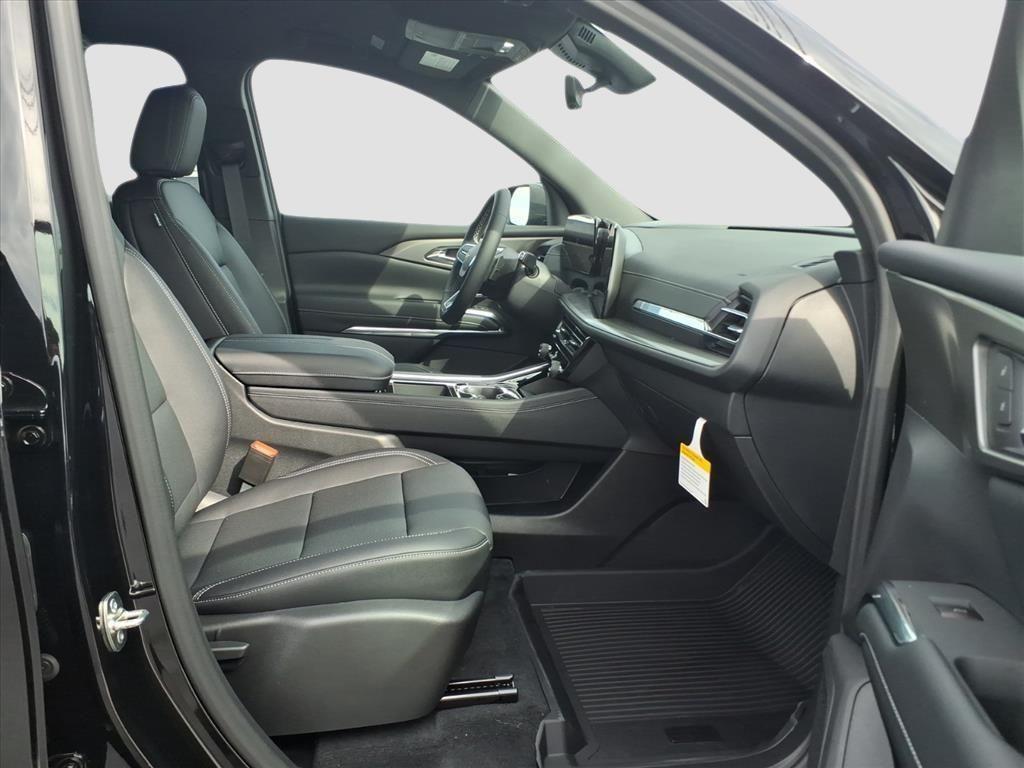 new 2026 Chevrolet Traverse car, priced at $48,156