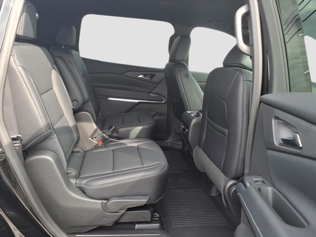 new 2026 Chevrolet Traverse car, priced at $48,156