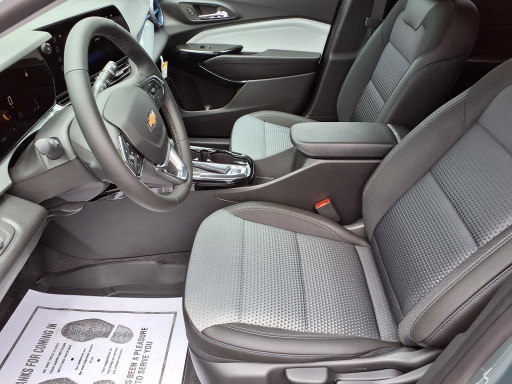 new 2025 Chevrolet Trax car, priced at $26,590