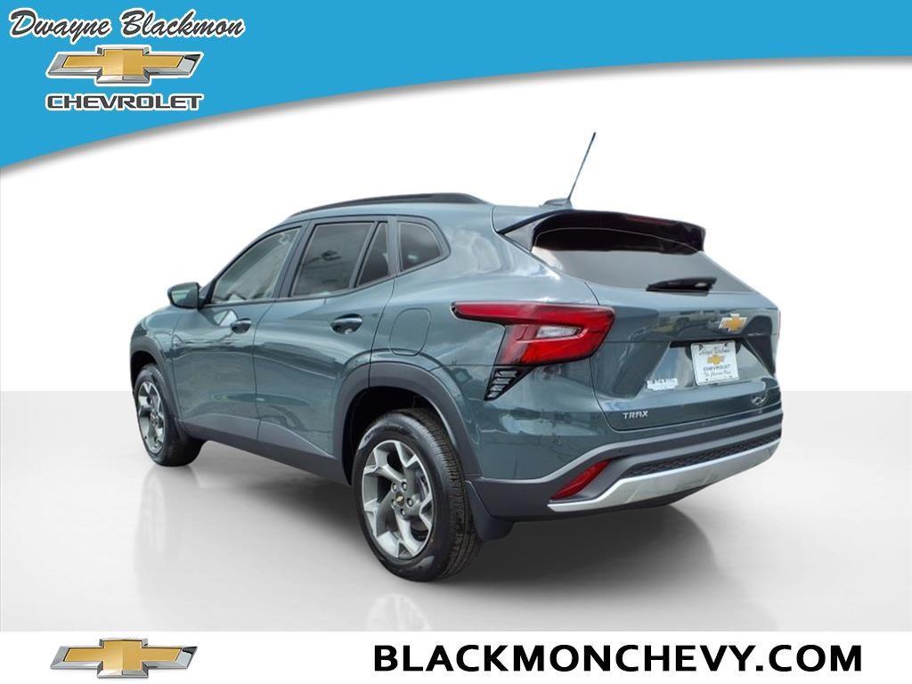 new 2025 Chevrolet Trax car, priced at $26,590