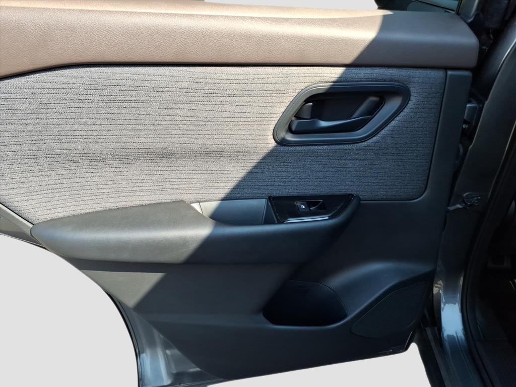 used 2023 Nissan Rogue car, priced at $21,438
