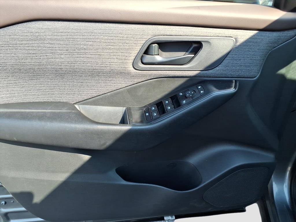 used 2023 Nissan Rogue car, priced at $21,438