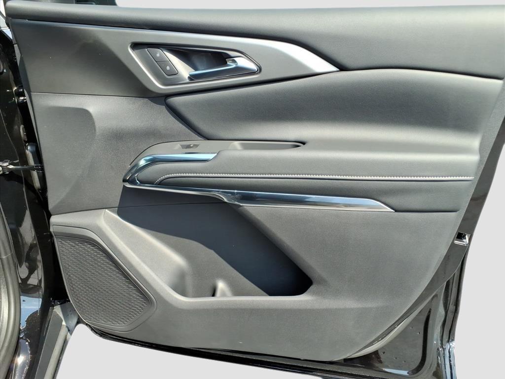 new 2026 Chevrolet Traverse car, priced at $45,986
