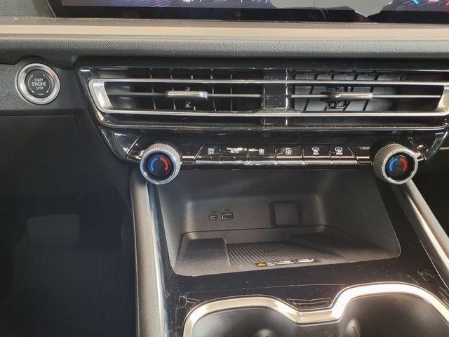 new 2025 Chevrolet Traverse car, priced at $44,985