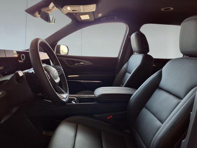 new 2025 Chevrolet Traverse car, priced at $44,985