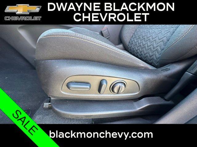 used 2023 Chevrolet Equinox car, priced at $22,996