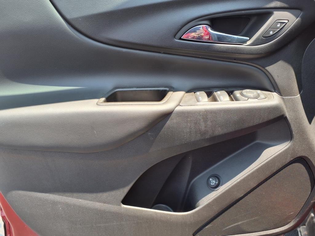 used 2023 Chevrolet Equinox car, priced at $24,316